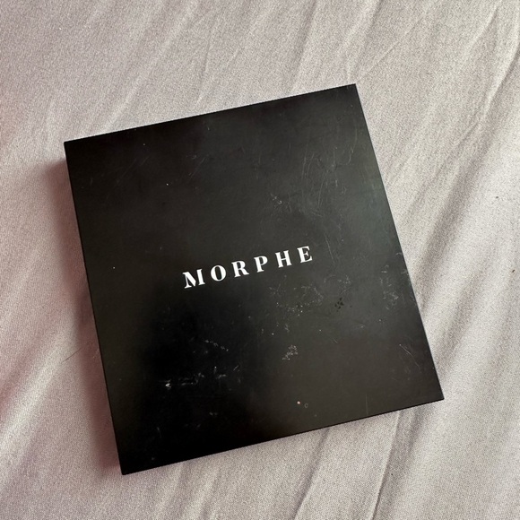 Morphe - 9B Eyeshadow Palette - Picture 3 of 4